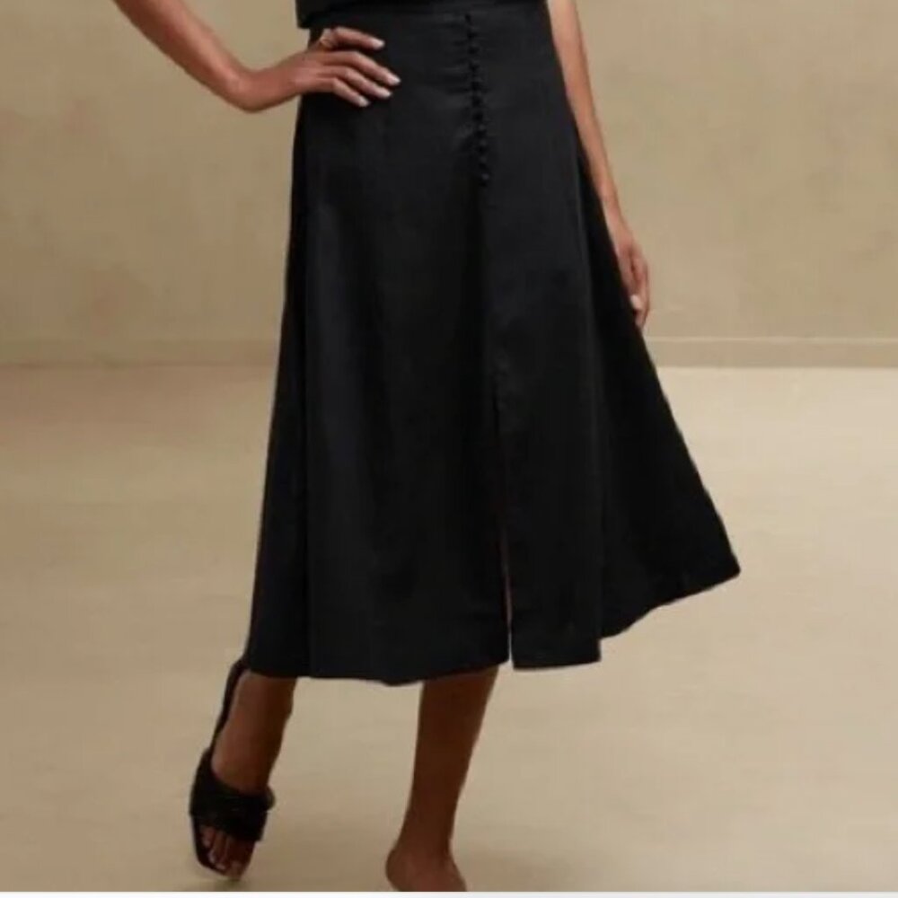 Linen midi skirt